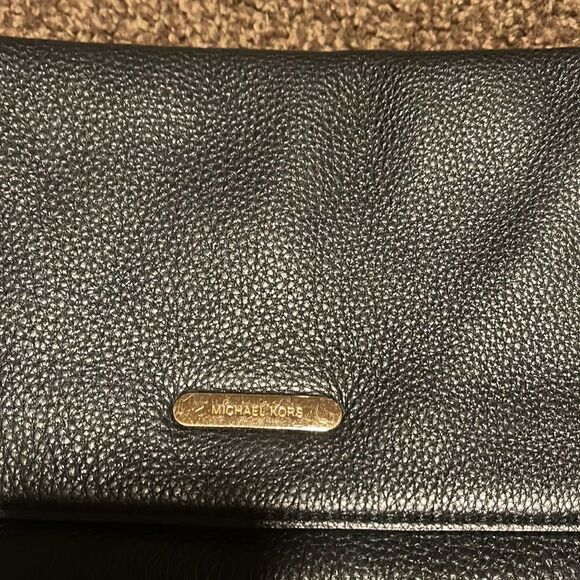 MICHAEL Michael Kors-Black w/ Gold Hardware Oversized Clutch w/ removable straps - Picture 2 of 8